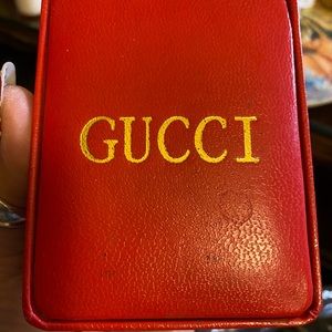 Interchangeable face Gucci watch